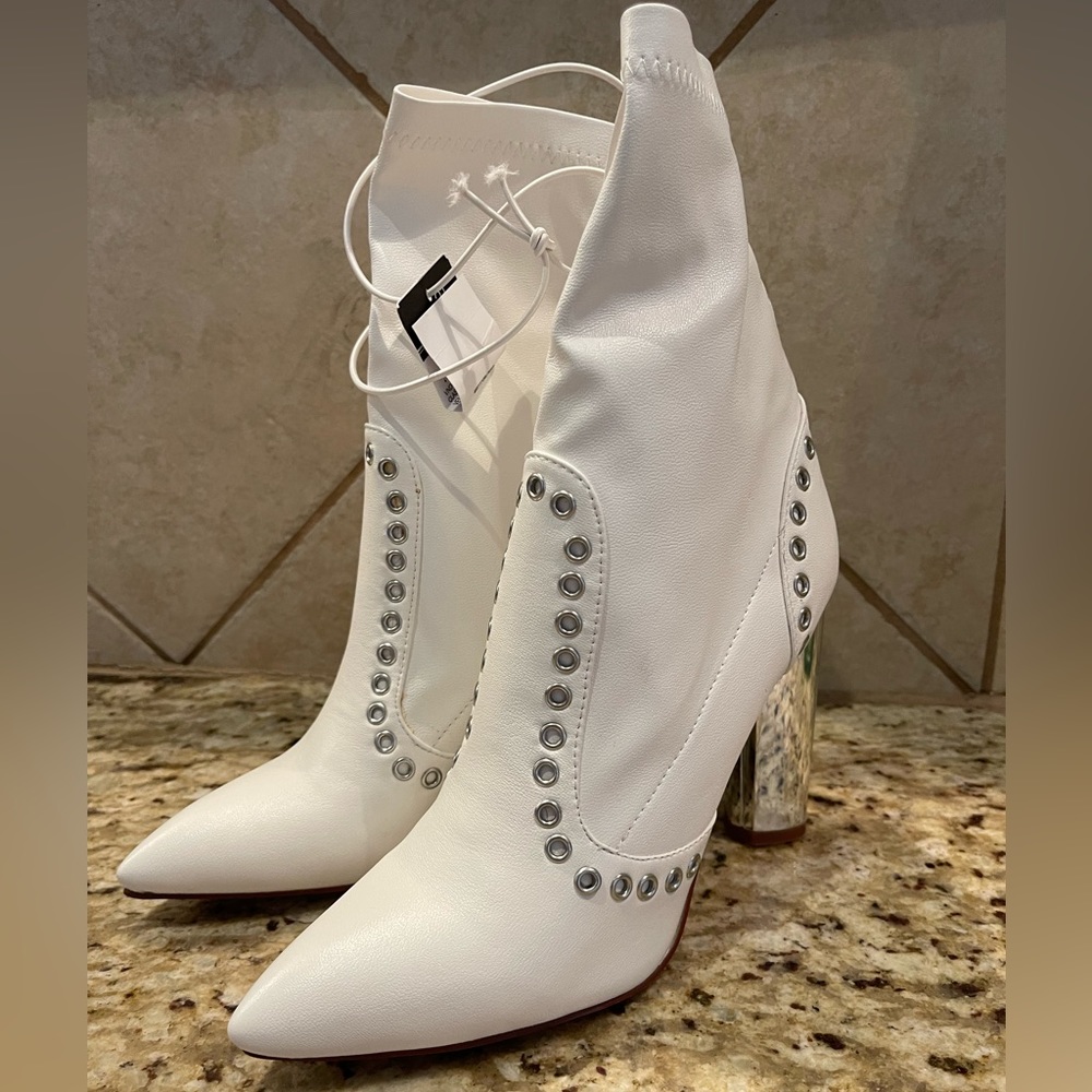 White heel boots
